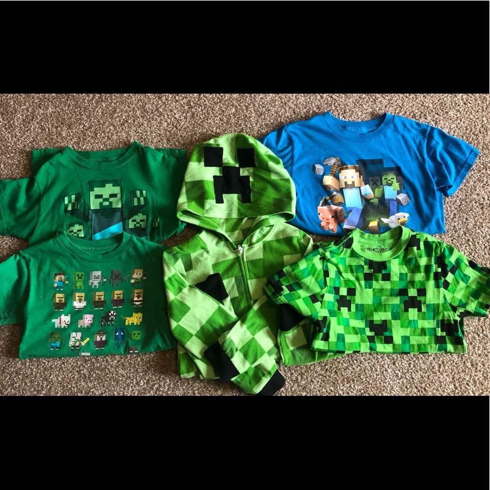 Minecraft Bundle Boys Size Sm 4 tees and onsie